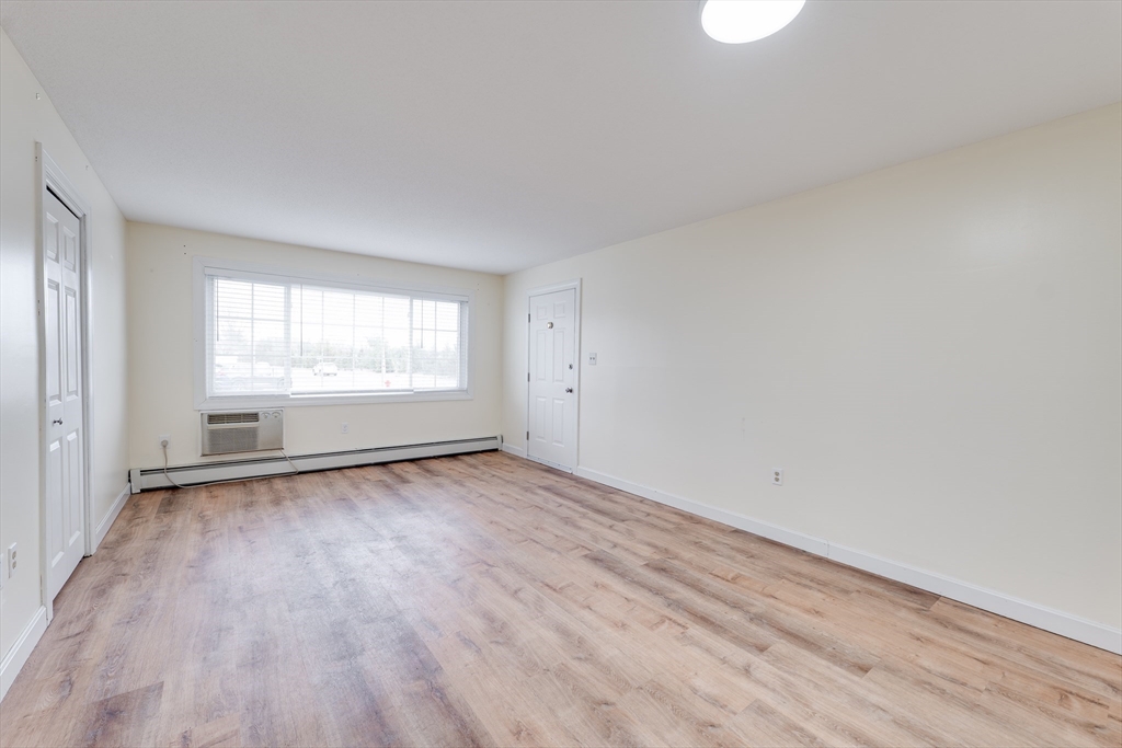 76 Kelley Road, Unit 76 Chicopee, MA 01022 - Photo 11 of 25