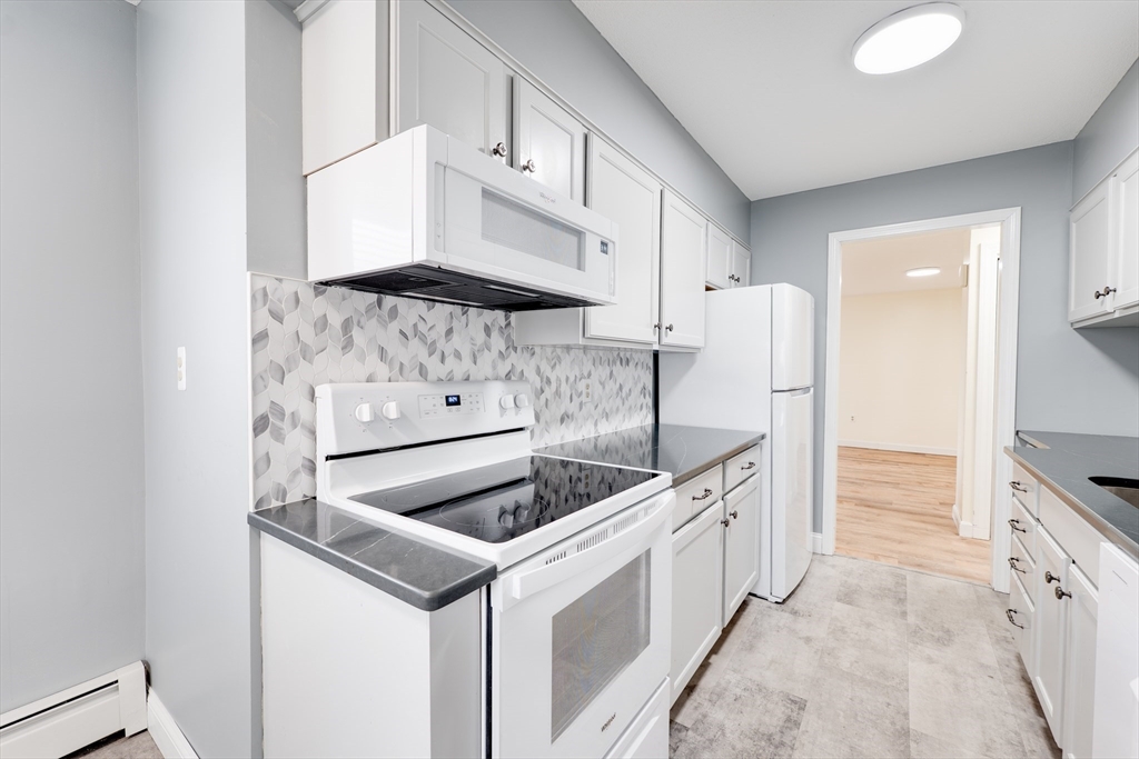 76 Kelley Road, Unit 76 Chicopee, MA 01022 - Photo 6 of 25