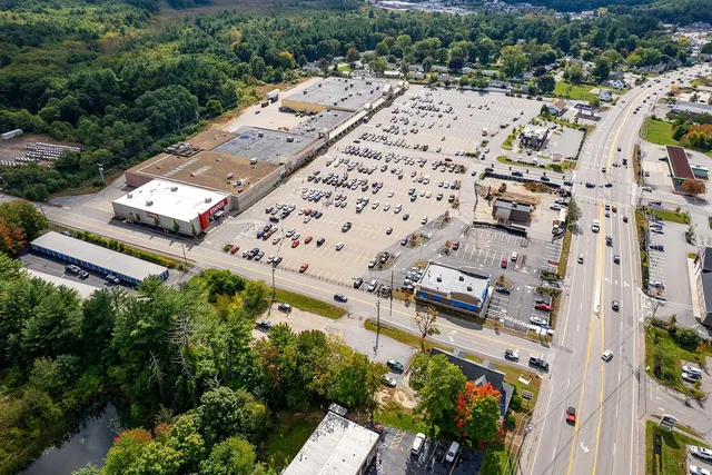 $445,000 | 472 High Street, Unit B, Somersworth, NH 03878