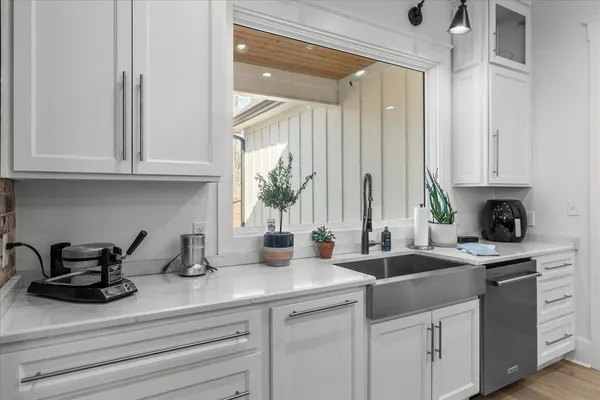 $1,050,000 | 835 Edgewater Way, Jasper, TN 37347