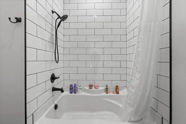 $1,050,000 | 835 Edgewater Way, Jasper, TN 37347