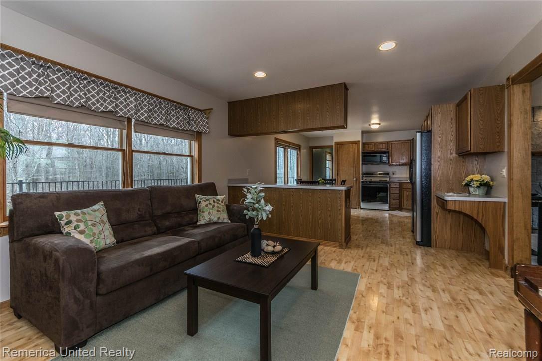 8121 Hemingway Road Howell, MI 48855 - Photo 15 of 53 _dsc0734.jpg