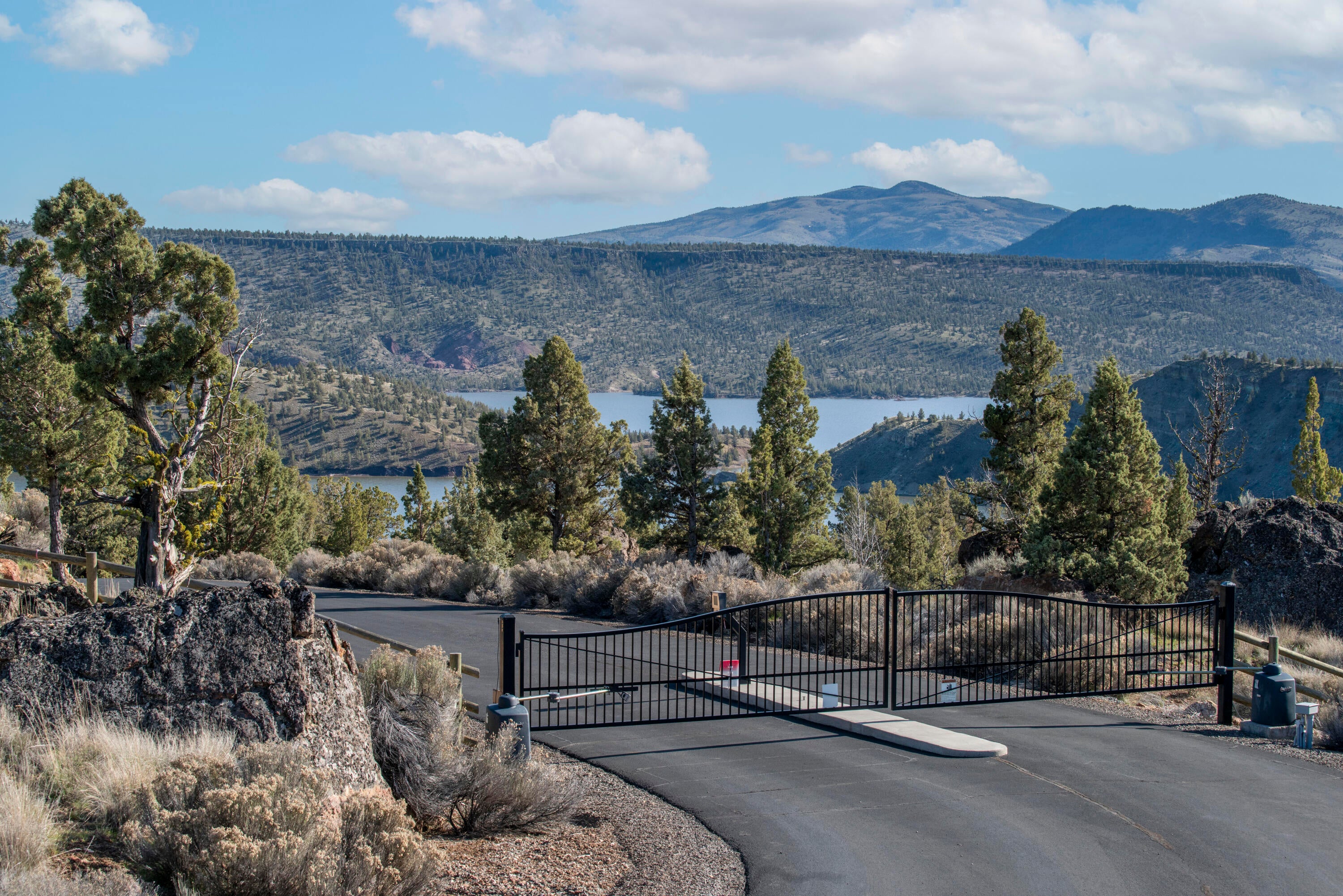 9983 Pavati Road Prineville, OR 97754 - Photo 18 of 29 DSC_0397