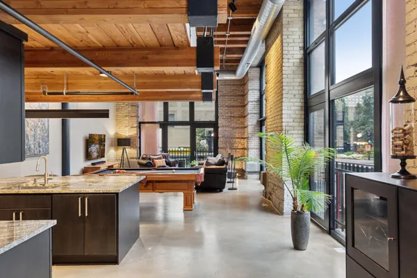 $550,000 | 406 Wacouta Street, Unit 108, St. Paul, MN 55101