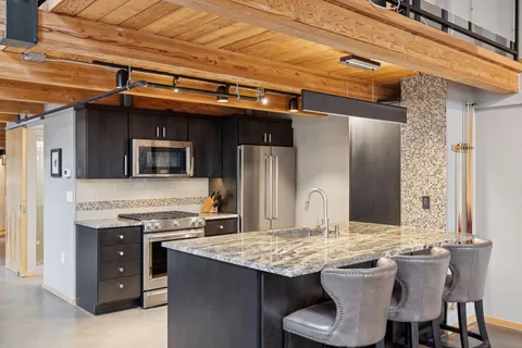 $550,000 | 406 Wacouta Street, Unit 108, St. Paul, MN 55101