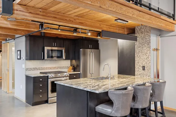 $550,000 | 406 Wacouta Street, Unit 108, St. Paul, MN 55101