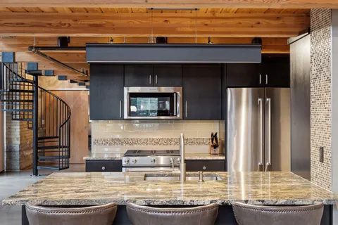 $550,000 | 406 Wacouta Street, Unit 108, St. Paul, MN 55101