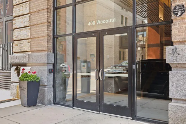 $550,000 | 406 Wacouta Street, Unit 108, St. Paul, MN 55101