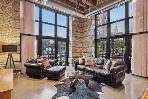 $550,000 | 406 Wacouta Street, Unit 108, St. Paul, MN 55101