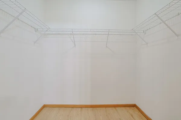 $249,500 | 881 North Swift Road, Unit 206, Addison, IL 60101