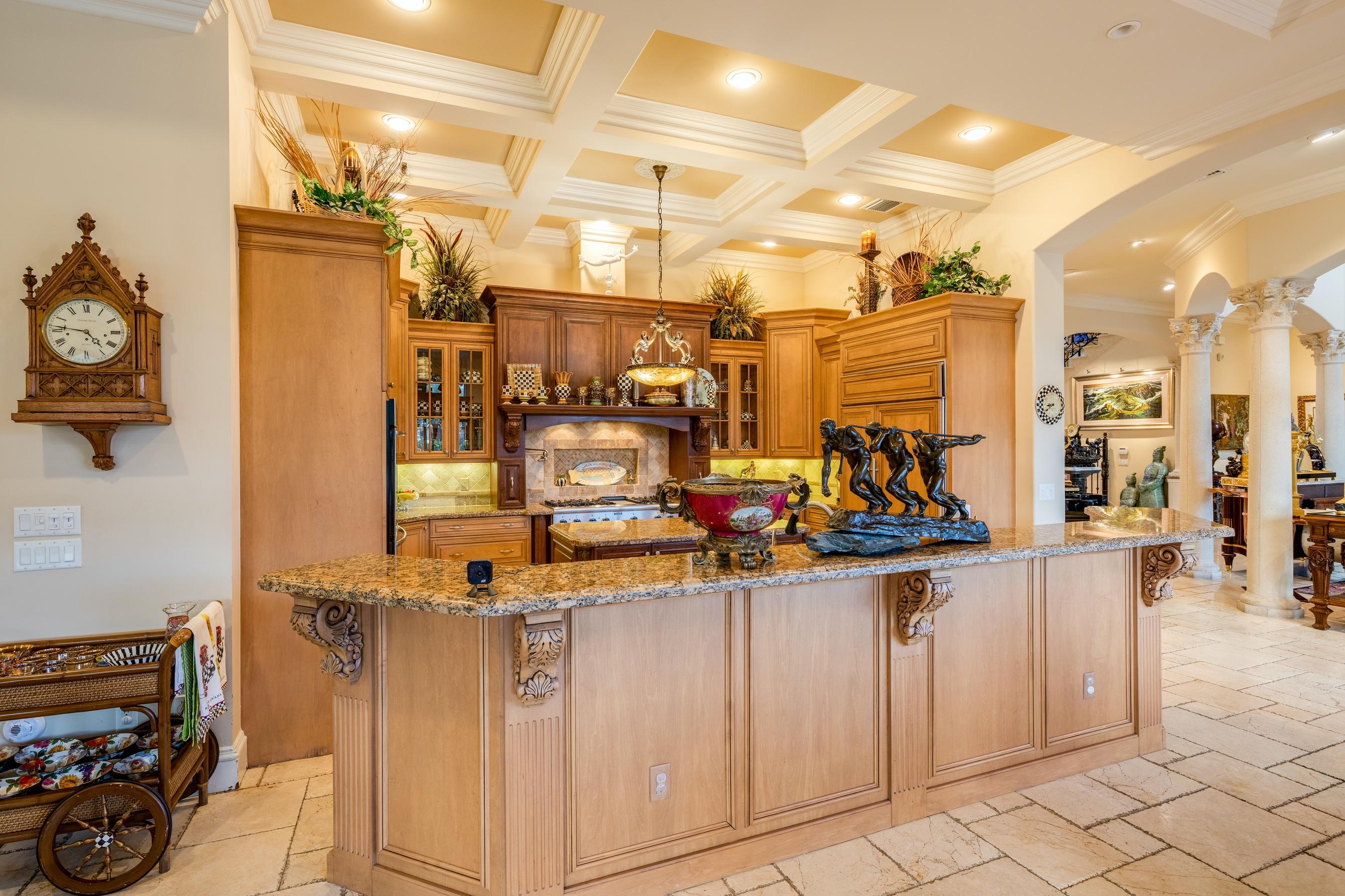 2324 Northeast 28th Street Lighthouse Point, FL 33064 - Photo 15 of 51 Kitchen 2