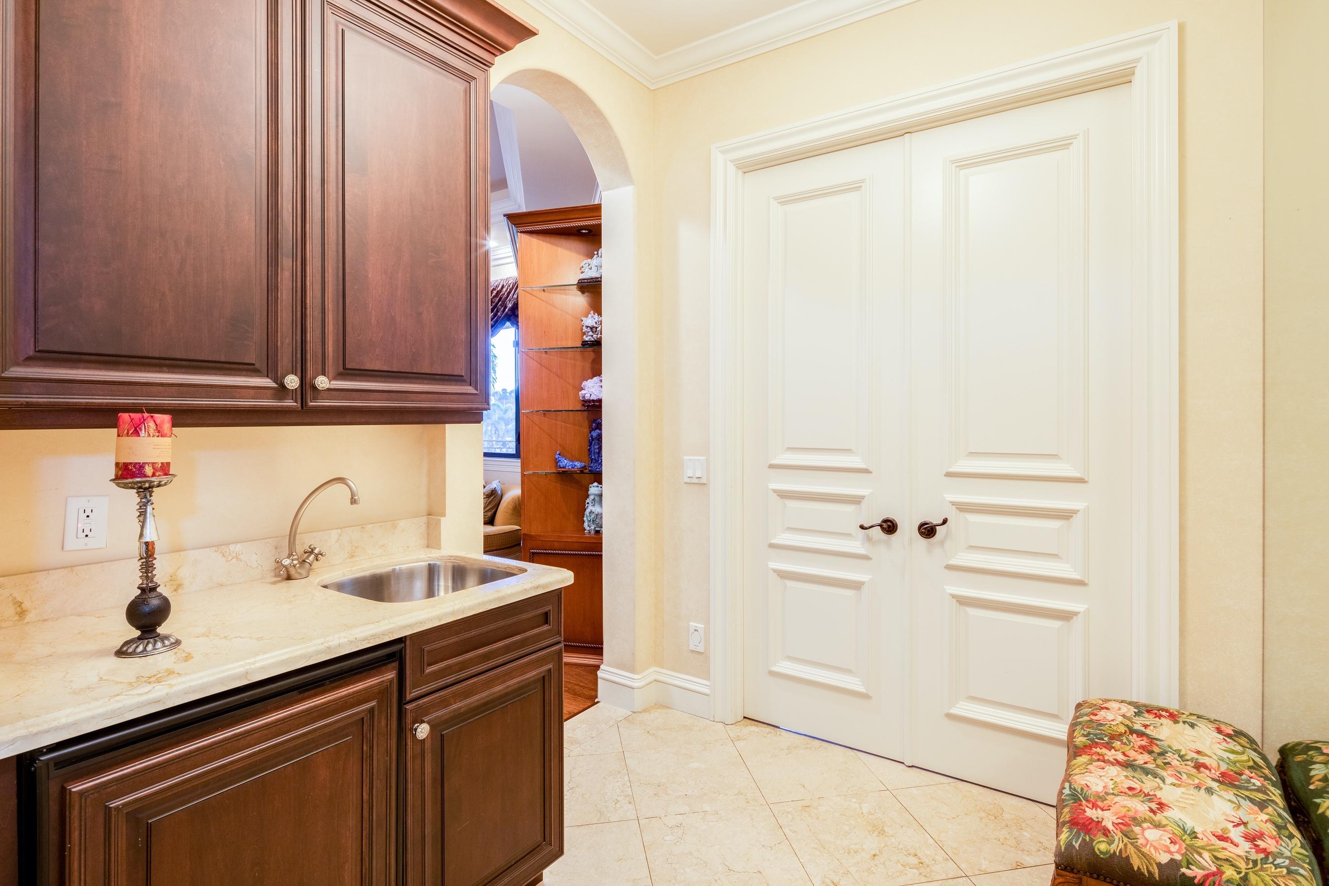 2324 Northeast 28th Street Lighthouse Point, FL 33064 - Photo 24 of 51 Master Bed 3