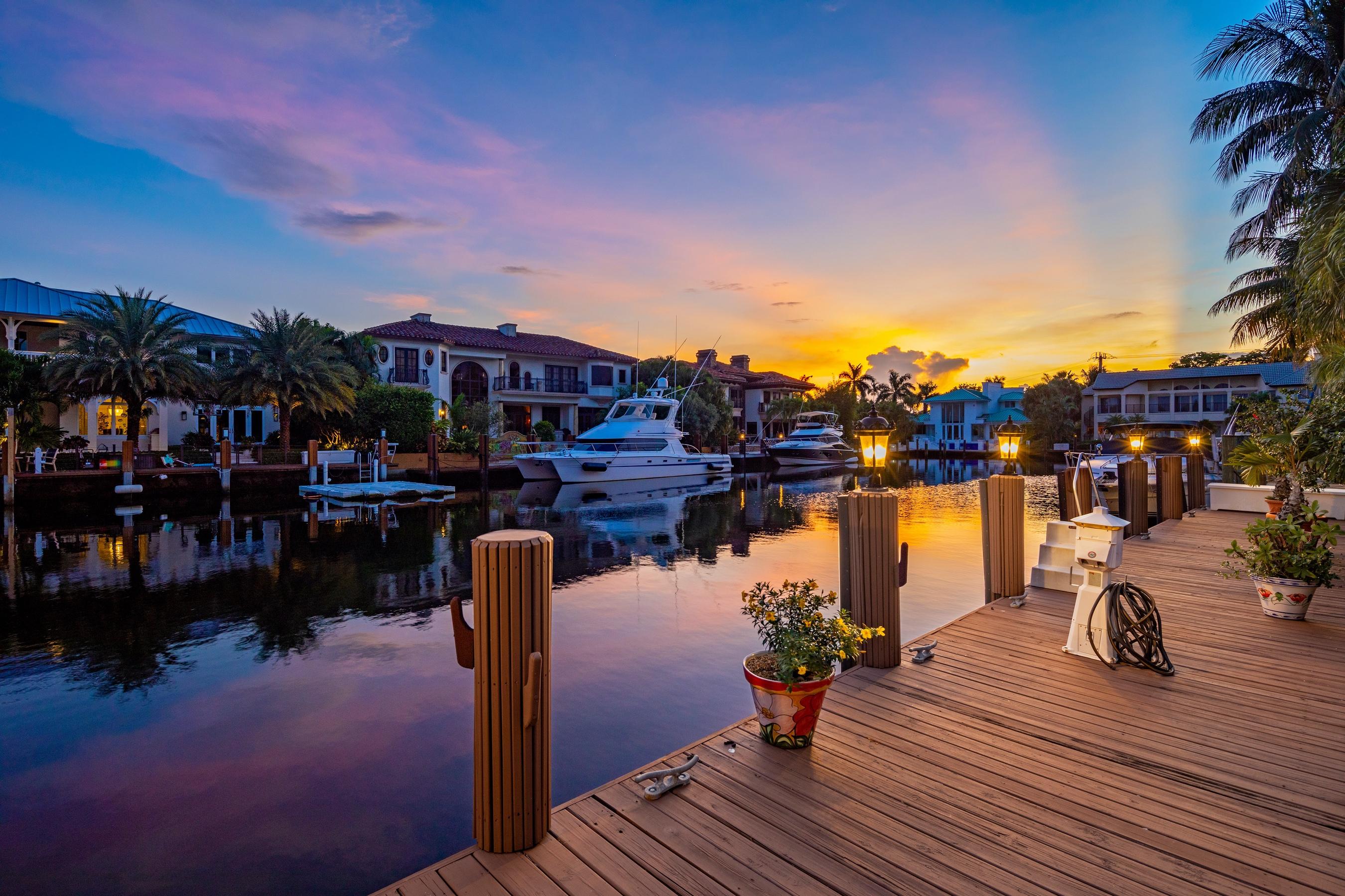 2324 Northeast 28th Street Lighthouse Point, FL 33064 - Photo 3 of 51 Twilight 5