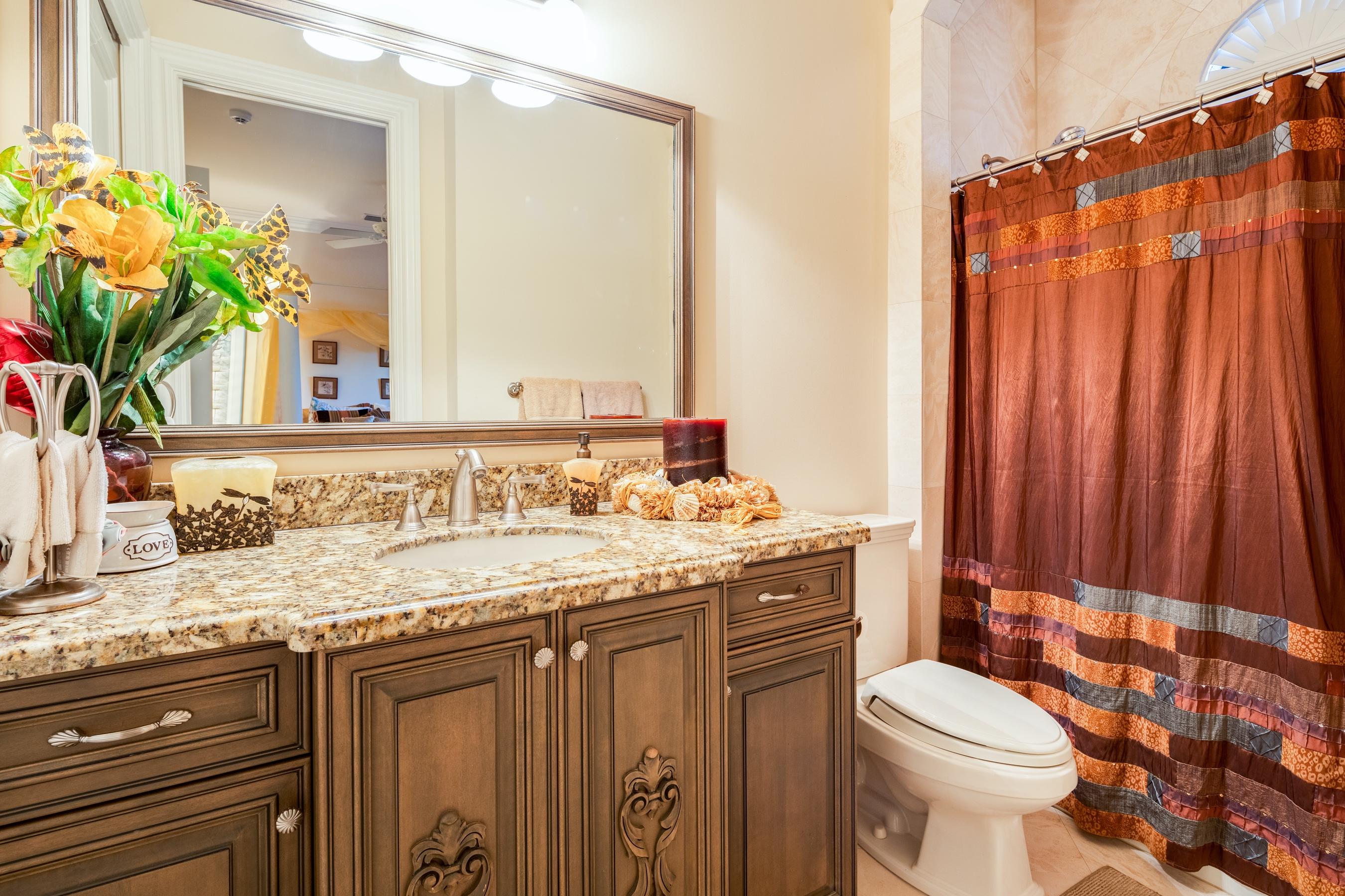 2324 Northeast 28th Street Lighthouse Point, FL 33064 - Photo 34 of 51 Guest Bath 3