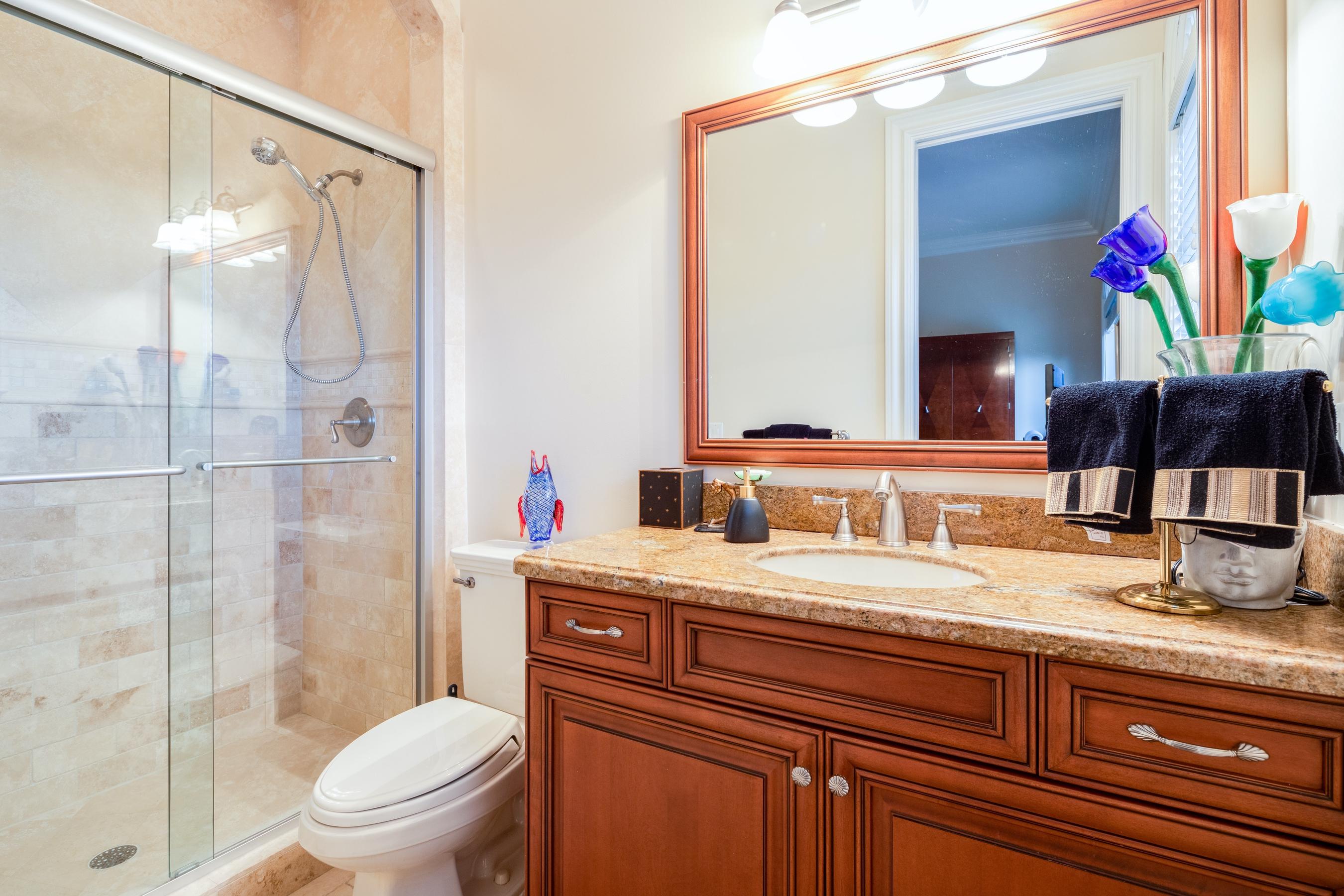 2324 Northeast 28th Street Lighthouse Point, FL 33064 - Photo 35 of 51 Guest Bath 4