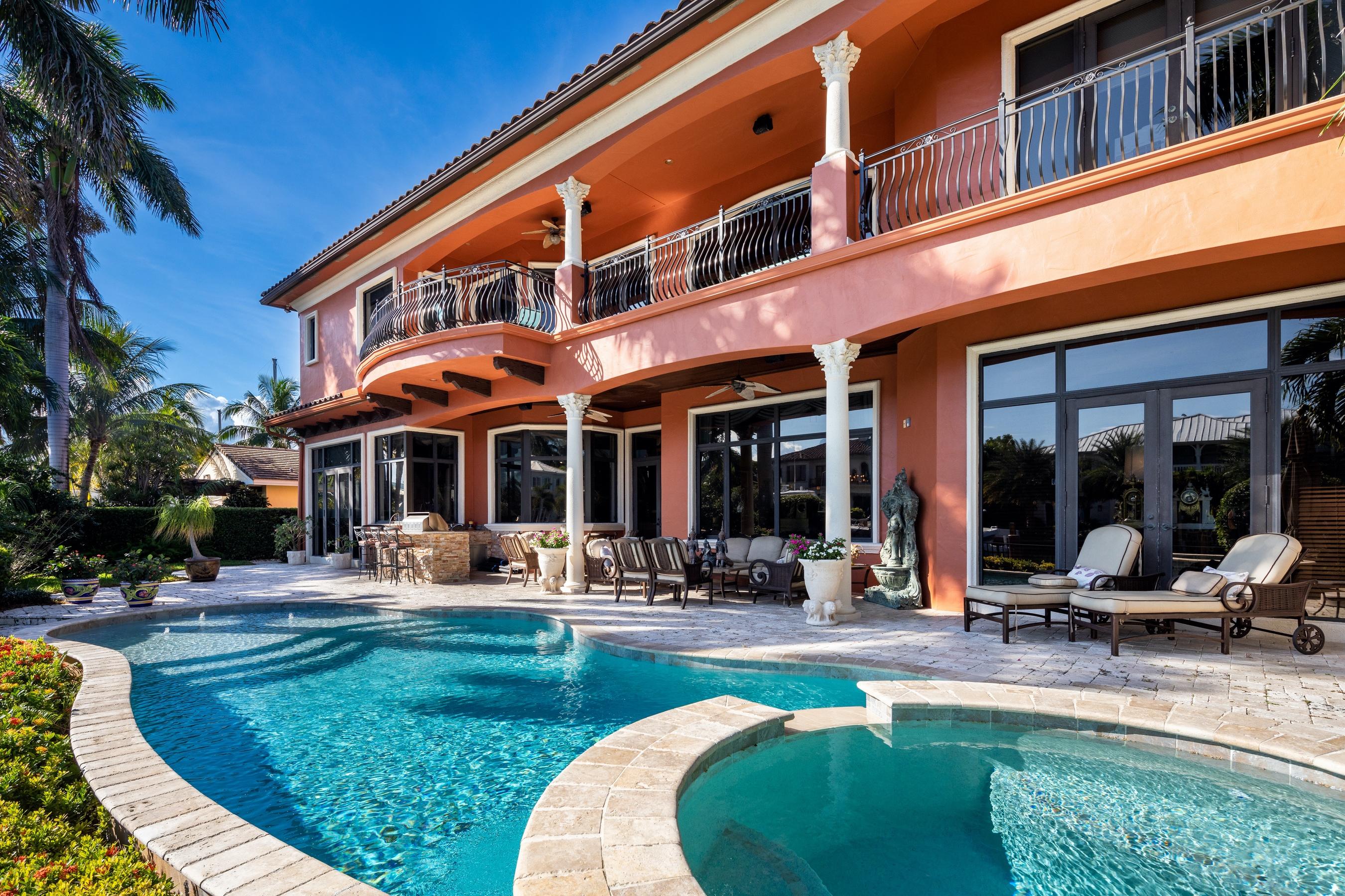 2324 Northeast 28th Street Lighthouse Point, FL 33064 - Photo 41 of 51 Pool 3