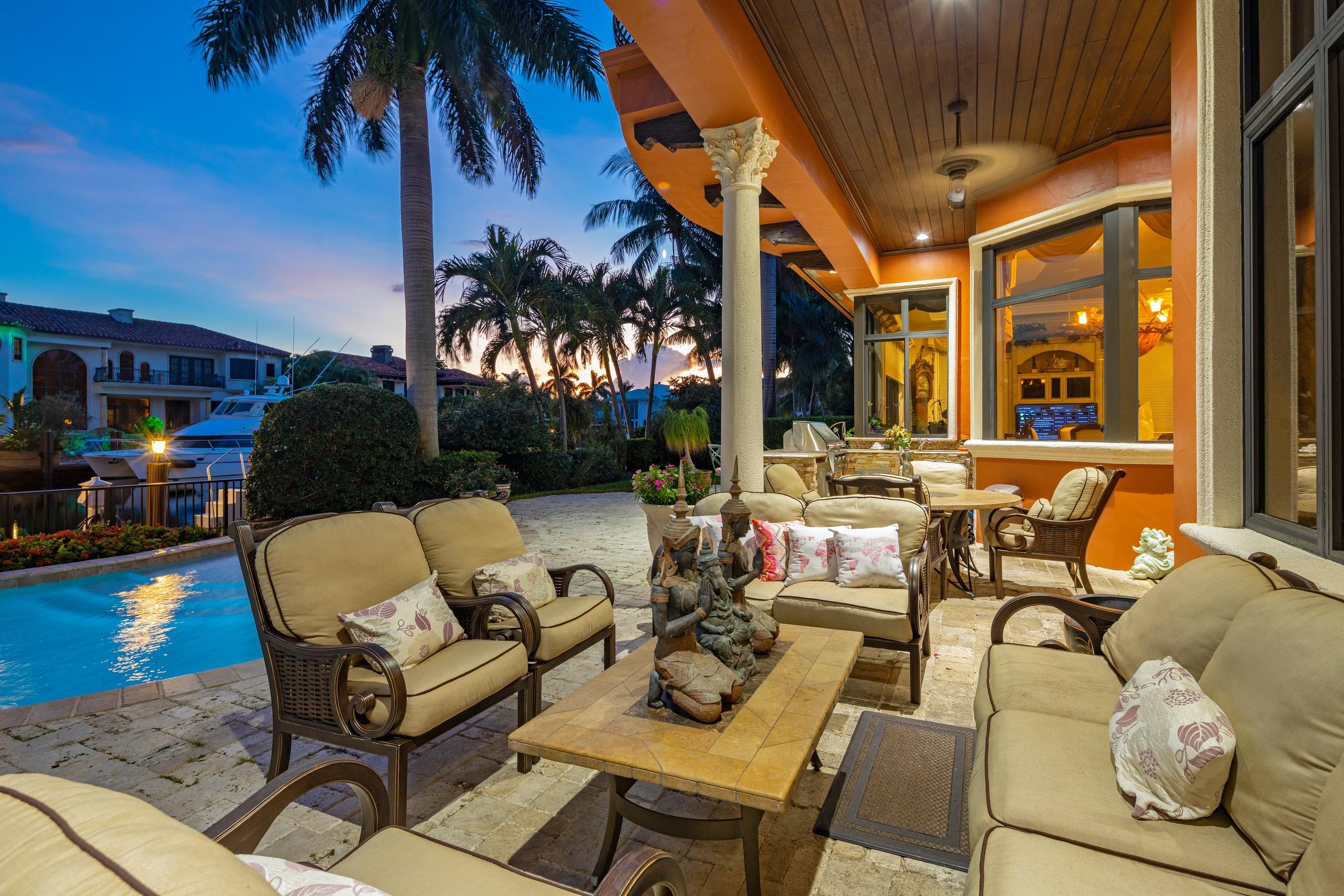 2324 Northeast 28th Street Lighthouse Point, FL 33064 - Photo 42 of 51 Twilight 6