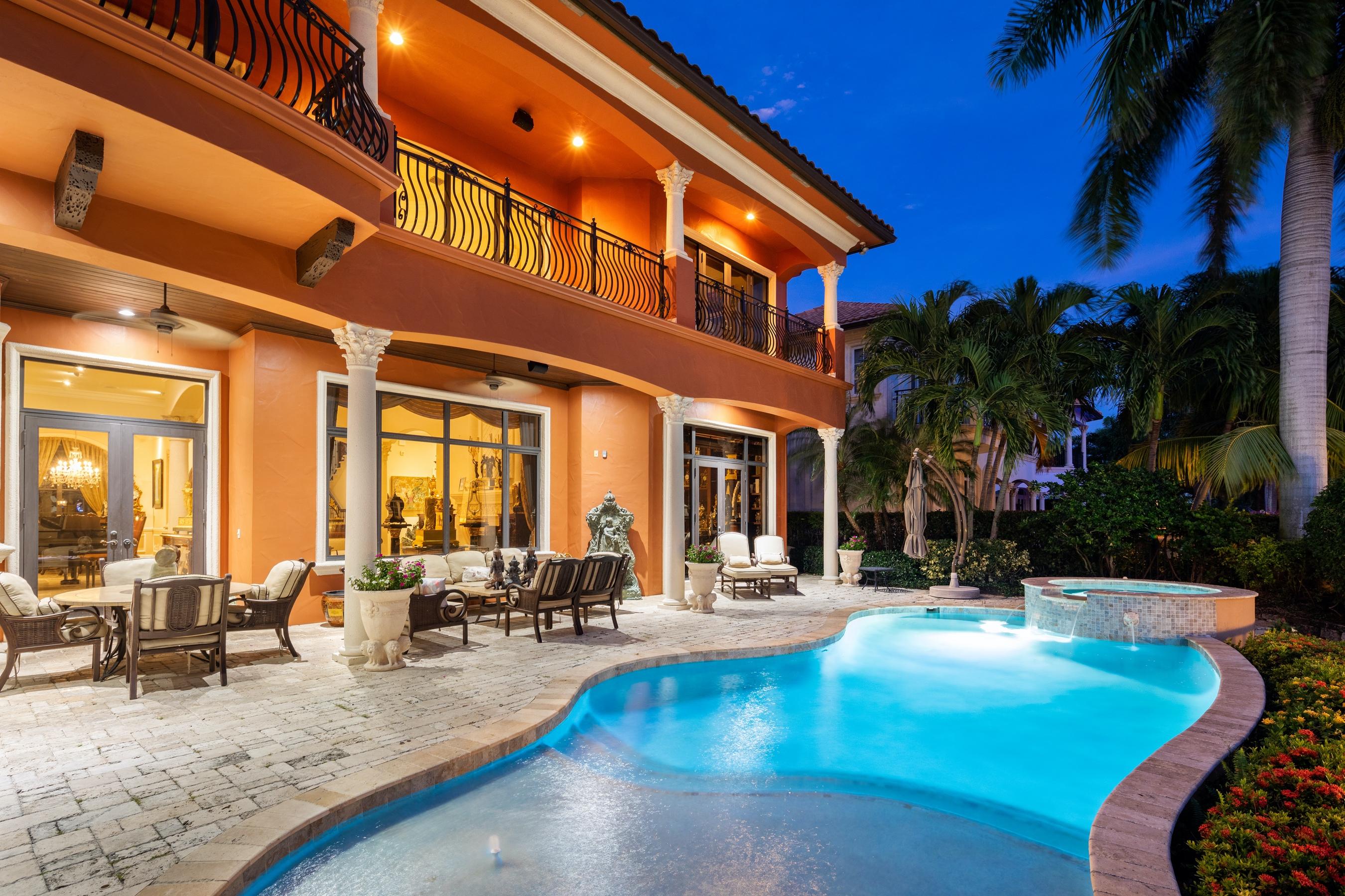 2324 Northeast 28th Street Lighthouse Point, FL 33064 - Photo 5 of 51 Twilight 1