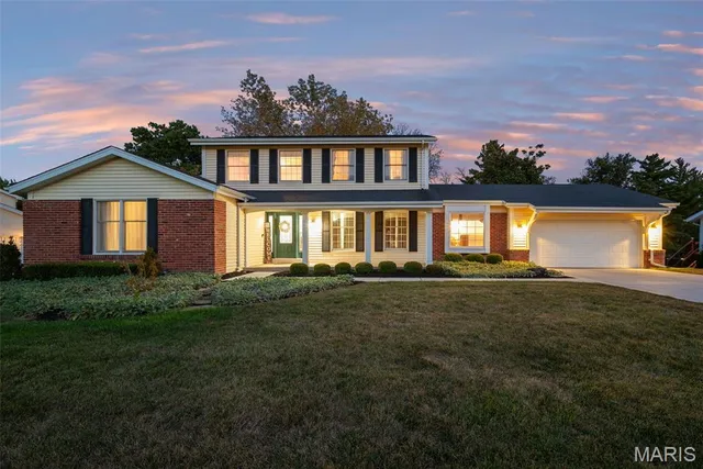 $699,900 | 1870 Buckington Drive, Chesterfield, MO 63017