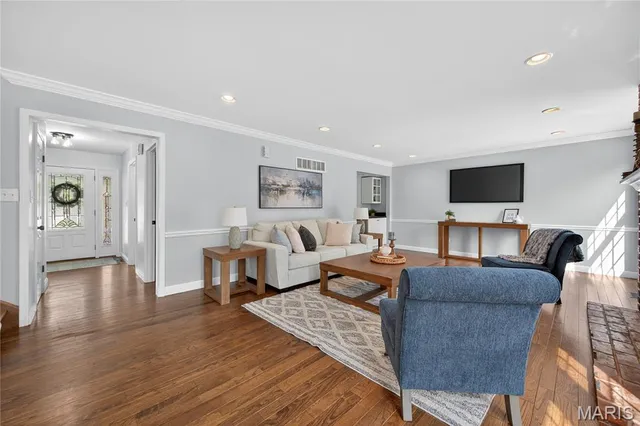 $699,900 | 1870 Buckington Drive, Chesterfield, MO 63017