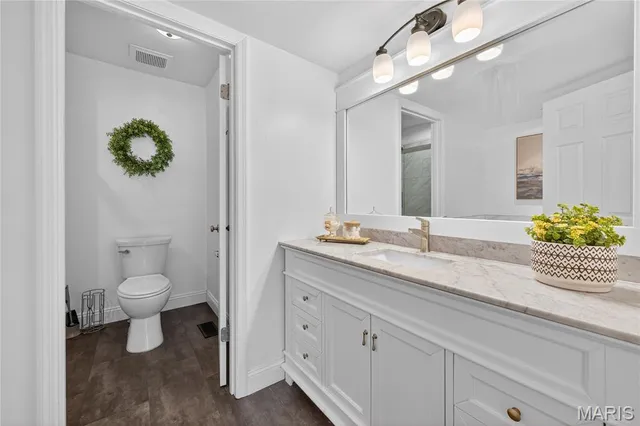 $699,900 | 1870 Buckington Drive, Chesterfield, MO 63017