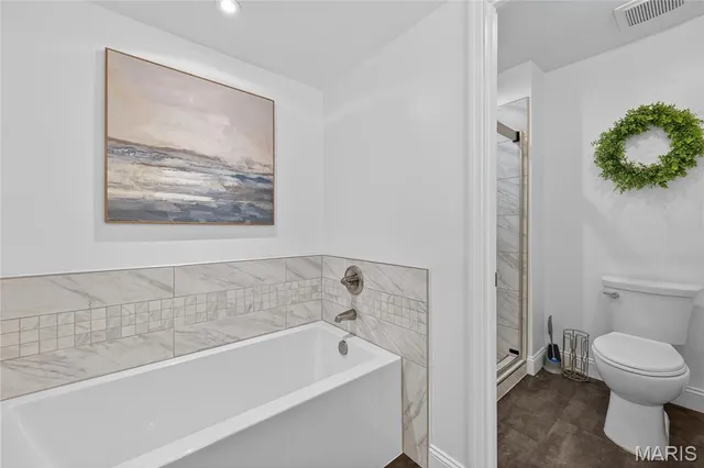 $699,900 | 1870 Buckington Drive, Chesterfield, MO 63017