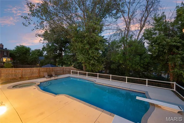 $699,900 | 1870 Buckington Drive, Chesterfield, MO 63017