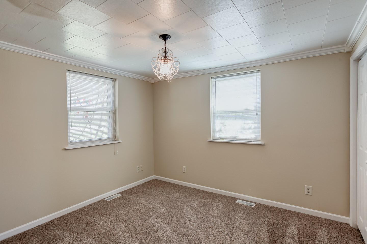 2655 Fuquay Road Newburgh, IN 47630 - Photo 15 of 23 Gallery Image 15