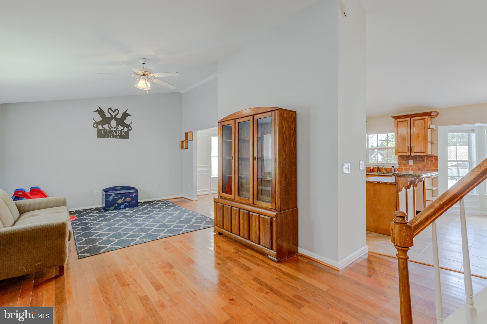 253 Choptank Road Stafford, VA 22556 - Photo 11 of 38 Living Room
