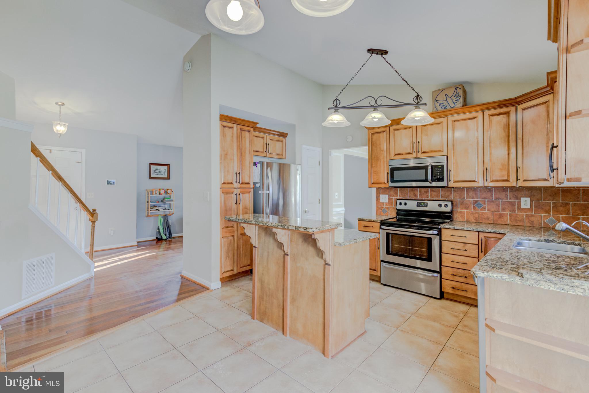 253 Choptank Road Stafford, VA 22556 - Photo 30 of 38 Grand updated kitchen