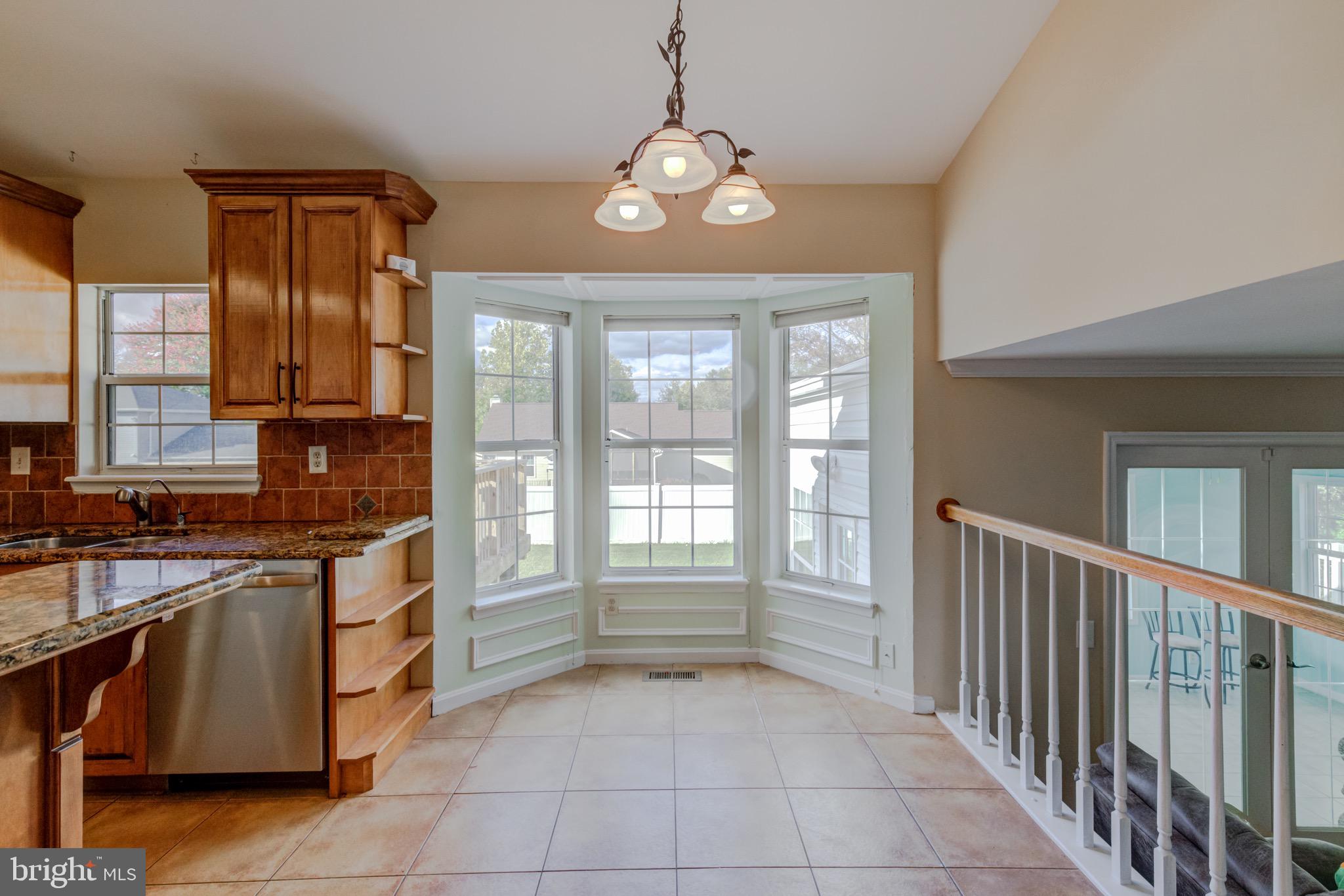 253 Choptank Road Stafford, VA 22556 - Photo 8 of 38 Room for a Table