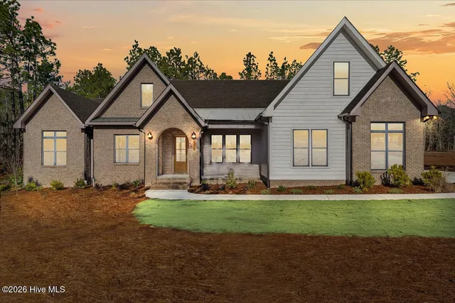 $920,000 | 170 Sugar Sand Lane, West End, NC 27376