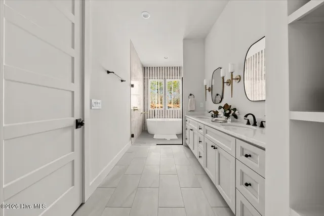 $920,000 | 170 Sugar Sand Lane, West End, NC 27376