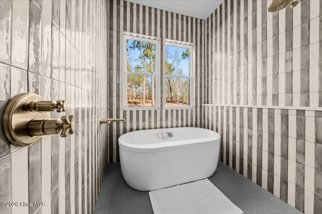 $920,000 | 170 Sugar Sand Lane, West End, NC 27376