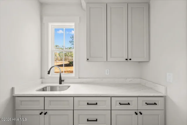 $920,000 | 170 Sugar Sand Lane, West End, NC 27376