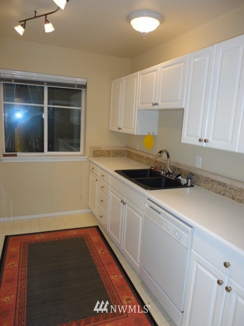 17426 Bothell Way Northeast, Unit 104 Bothell, WA 98011 - Photo 3 of 7