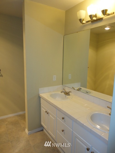17426 Bothell Way Northeast, Unit 104 Bothell, WA 98011 - Photo 6 of 7