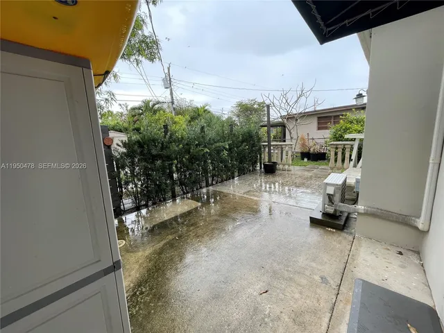 $1,700 | 2342 Southwest 128th Avenue, Unit 1, Miami, FL 33175