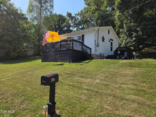 $210,000 | 447 Pine Street, Mount Carmel, TN 37645