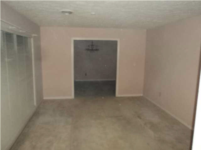 5129 Forest Hill Road Byram, MS 39272 - Photo 4 of 19 Living room
