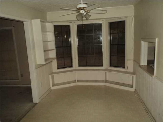 5129 Forest Hill Road Byram, MS 39272 - Photo 9 of 19 Kitchen dining area/breakfast nook