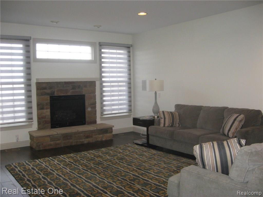 24797 Reeds Pointe Drive Novi, MI 48374 - Photo 14 of 41