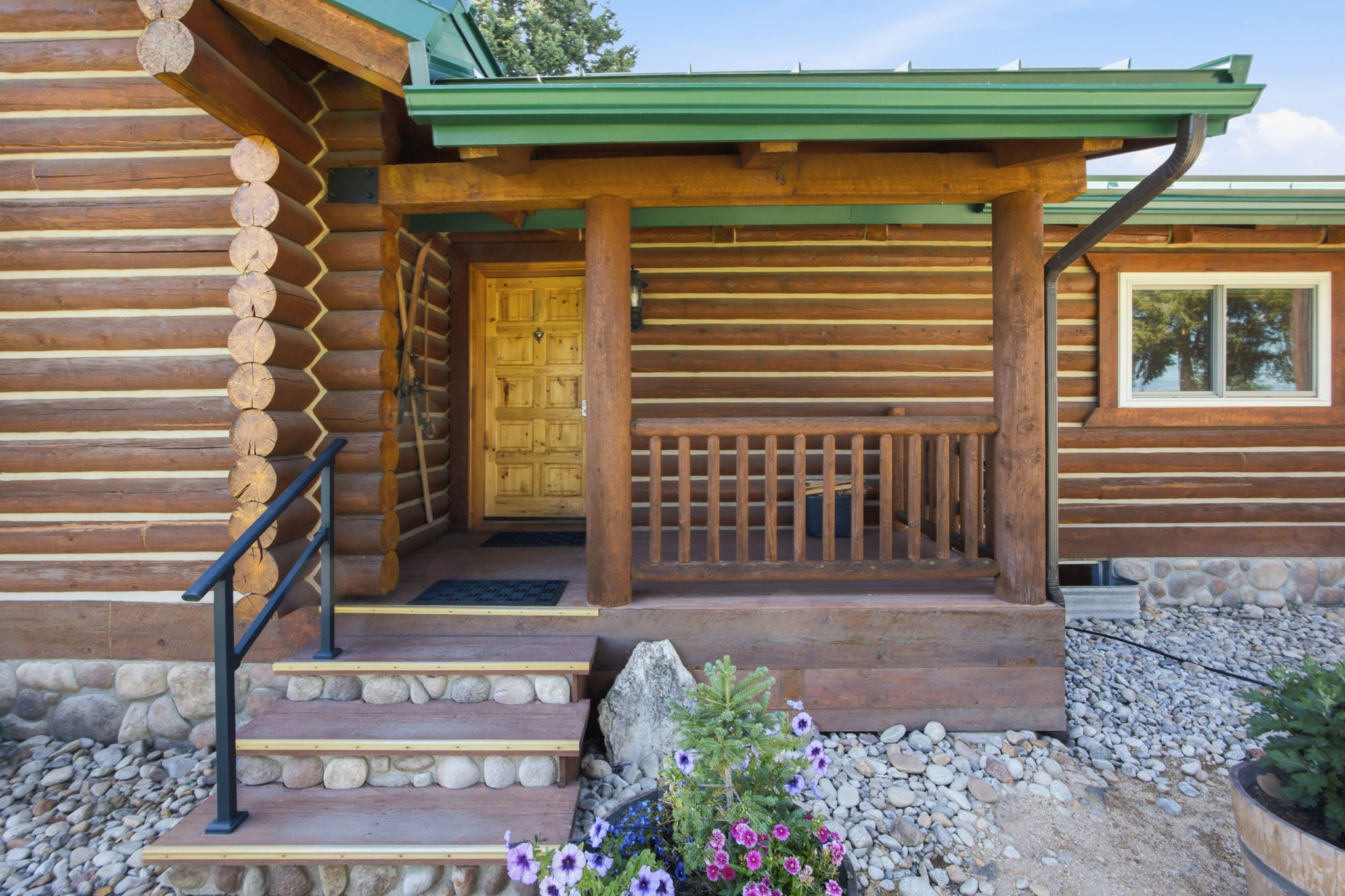 1335 Country Road Victor, MT 59875 - Photo 10 of 87 Gallery Image 10