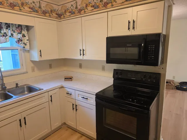 $1,900 | 481 Emerald Road, Ocala, FL 34472