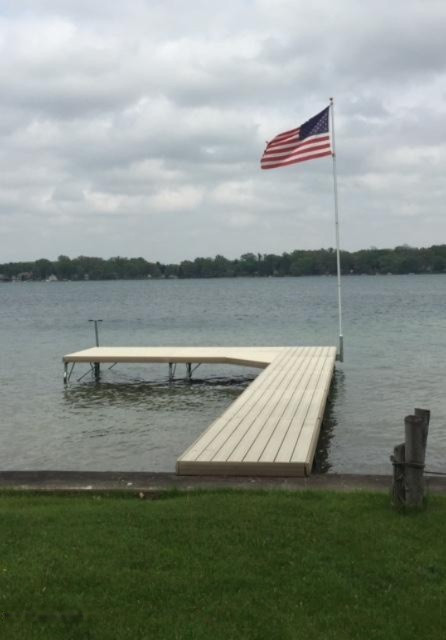 19530 Lakeshore Drive Three Rivers, MI 49093 - Photo 3 of 28 FullSizeRender