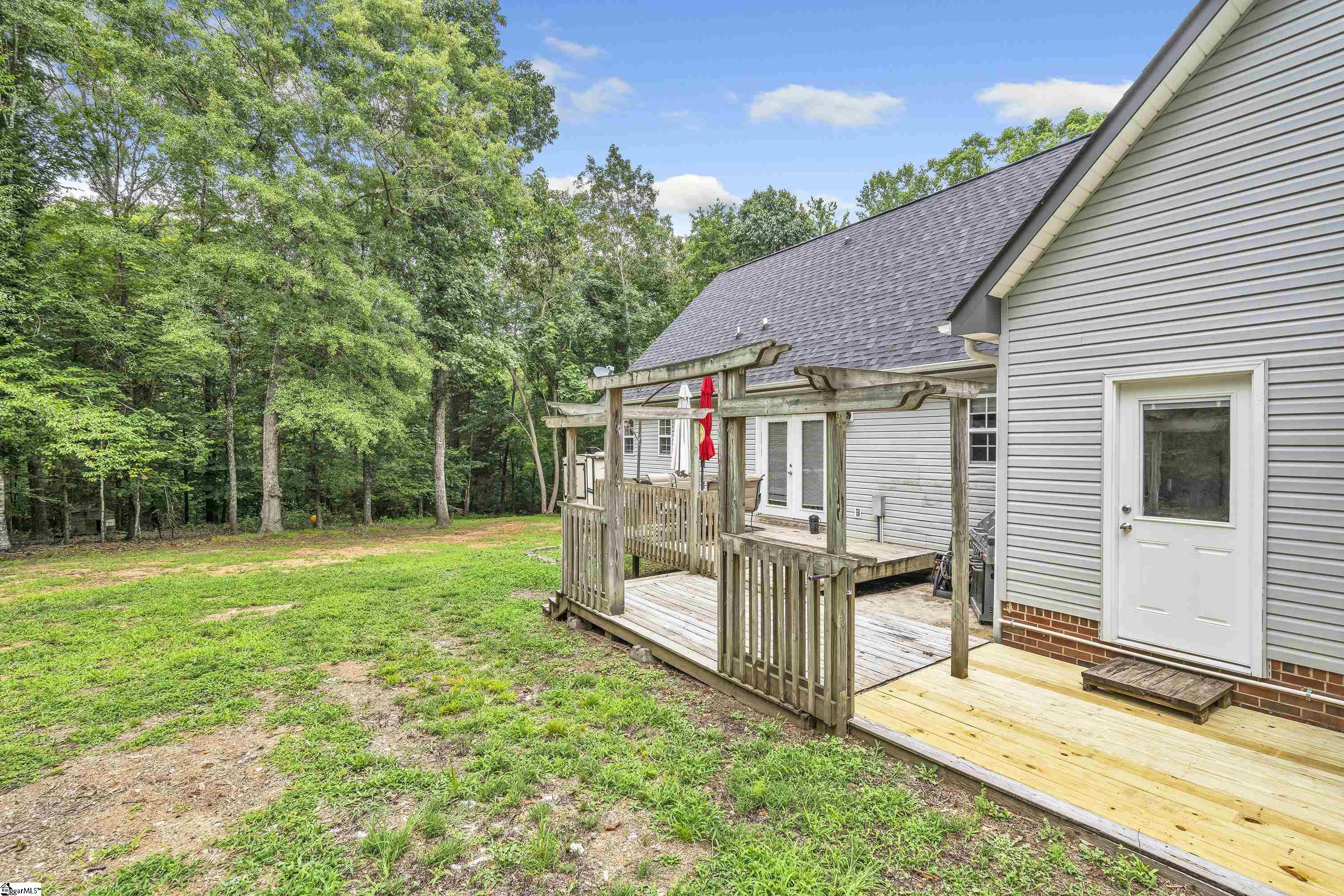 906 Hillside Church Road Fountain Inn, SC 29644 - Photo 24 of 36