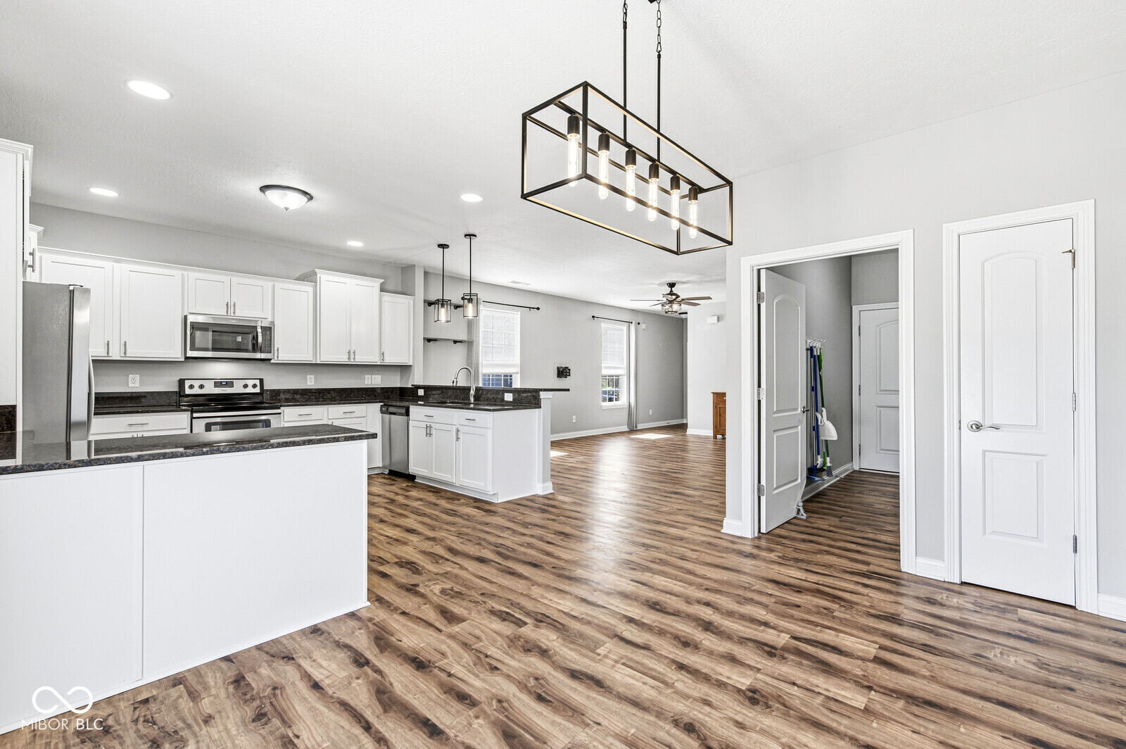 4034 Cairo Way Avon, IN 46123 - Photo 10 of 25