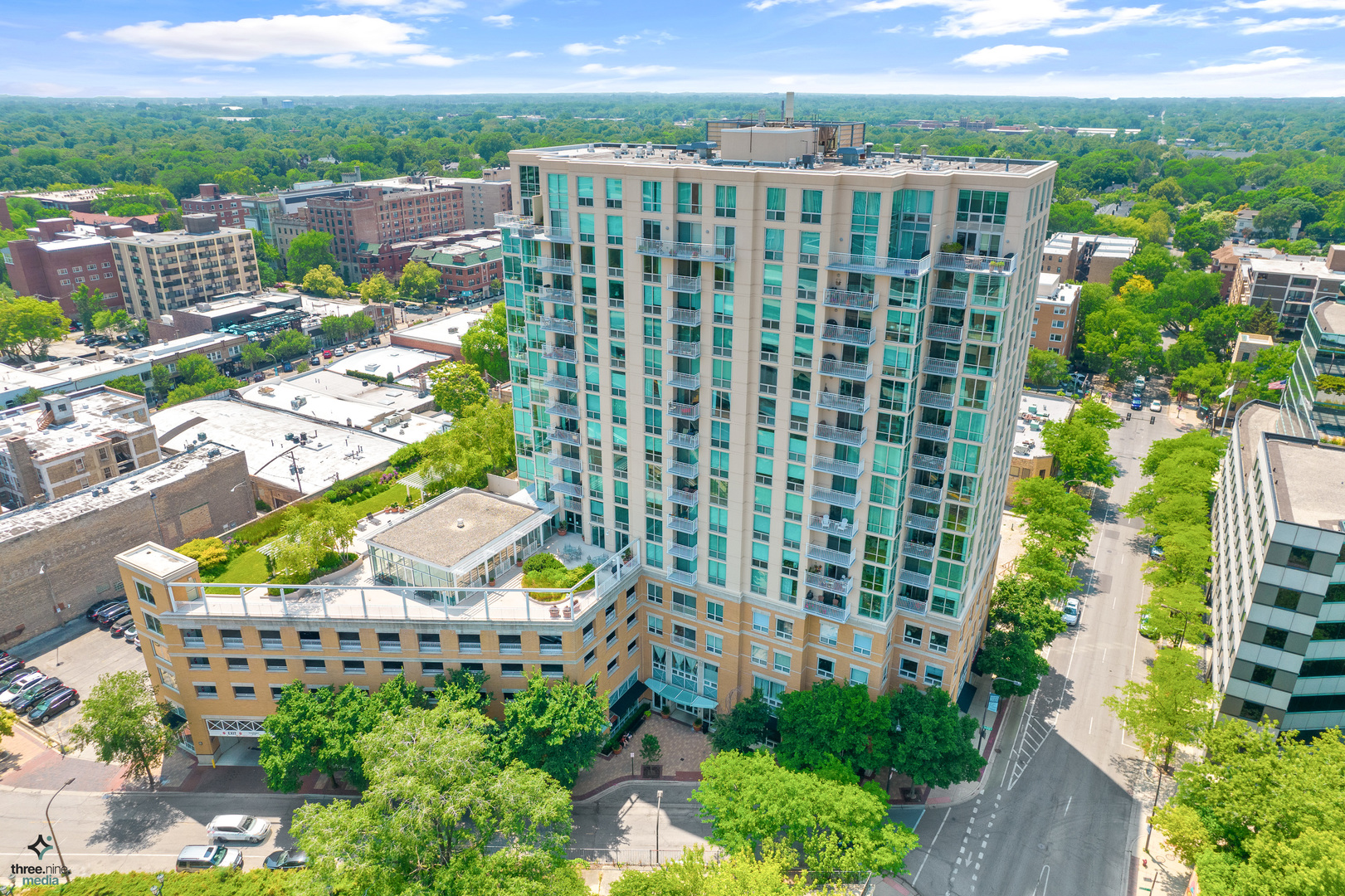 1640 Maple Avenue, Unit 1205 Evanston, IL 60201 - Photo 1 of 25 a view of a city that has tall buildings