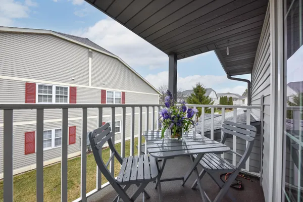 $275,000 | 810 Rockingham Court, Unit C, West Bend, WI 53090