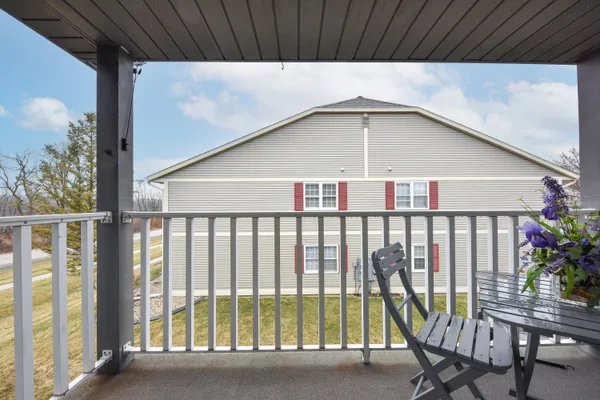 $275,000 | 810 Rockingham Court, Unit C, West Bend, WI 53090
